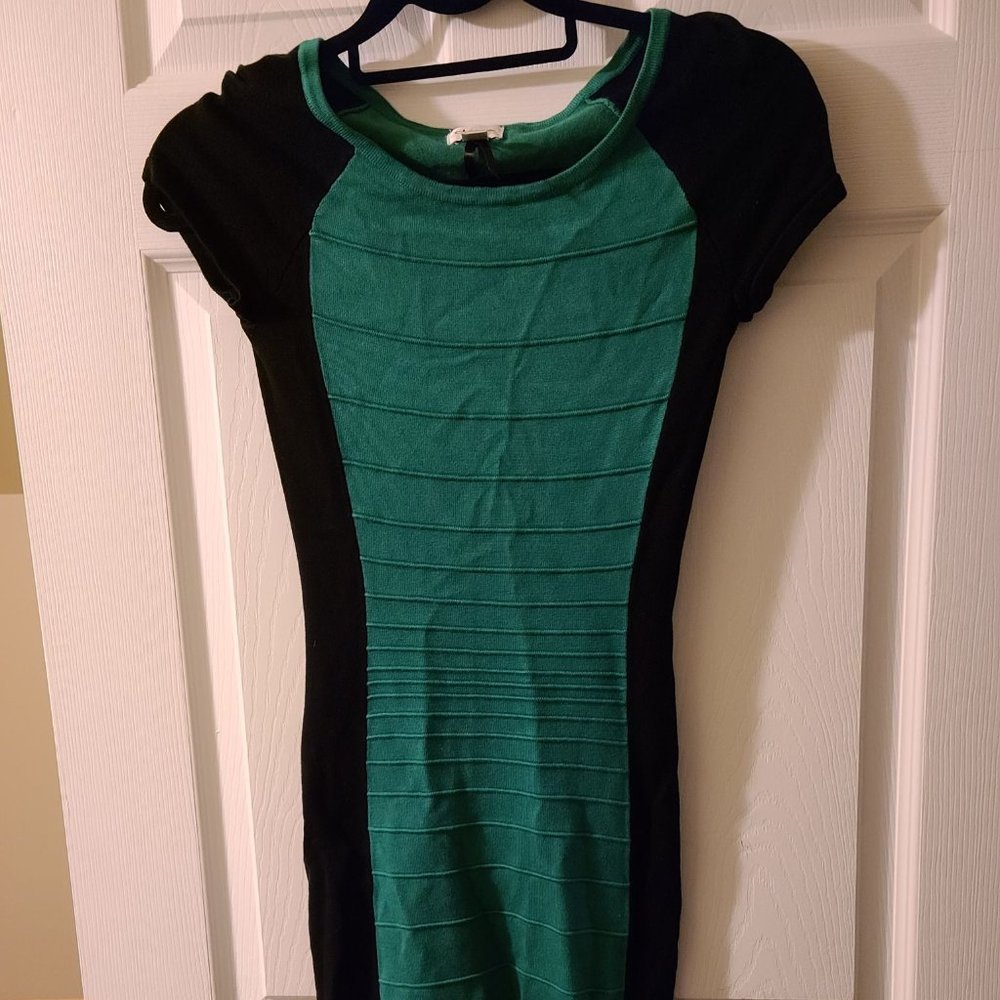 Black and green bodycon holiday dress